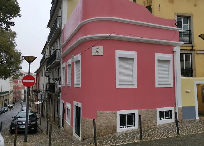 Dobairro Suites At Merces